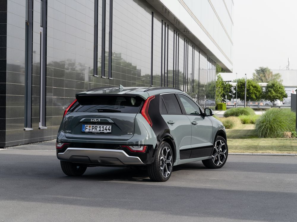Le Kia Niro Hybride adopte un large montant arrière