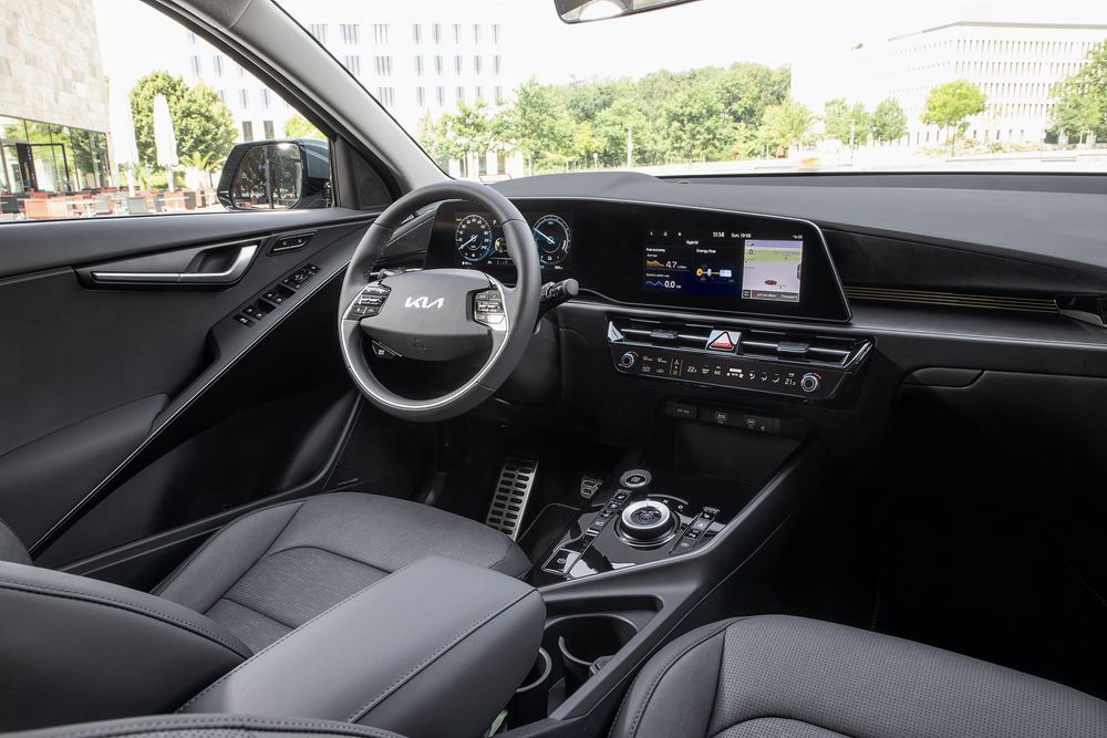 Le Kia Niro Hybride adopte un large montant arrière