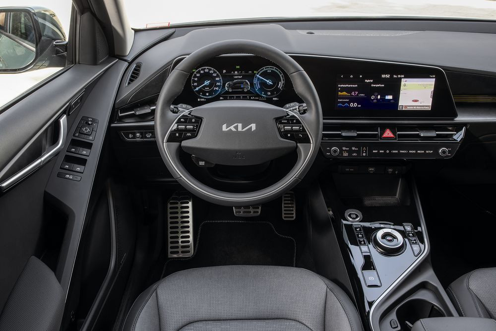 Le Kia Niro Hybride adopte un large montant arrière