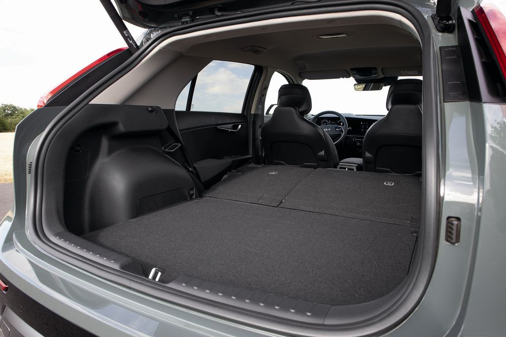 Le Kia Niro Hybride adopte un large montant arrière