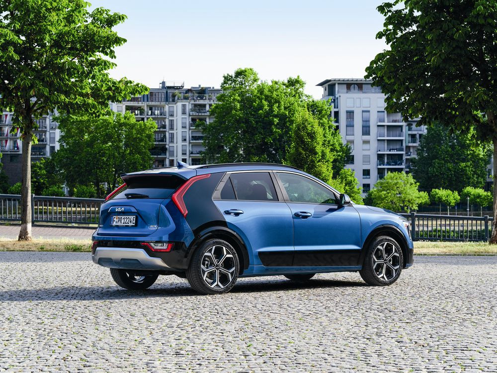 Le Kia Niro Hybride Rechargeable offre une autonomie électrique de 65 km