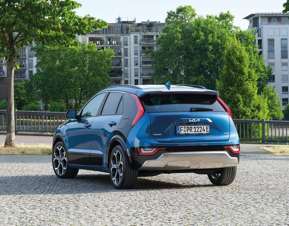 Le Kia Niro Hybride Rechargeable offre une autonomie électrique de 65 km