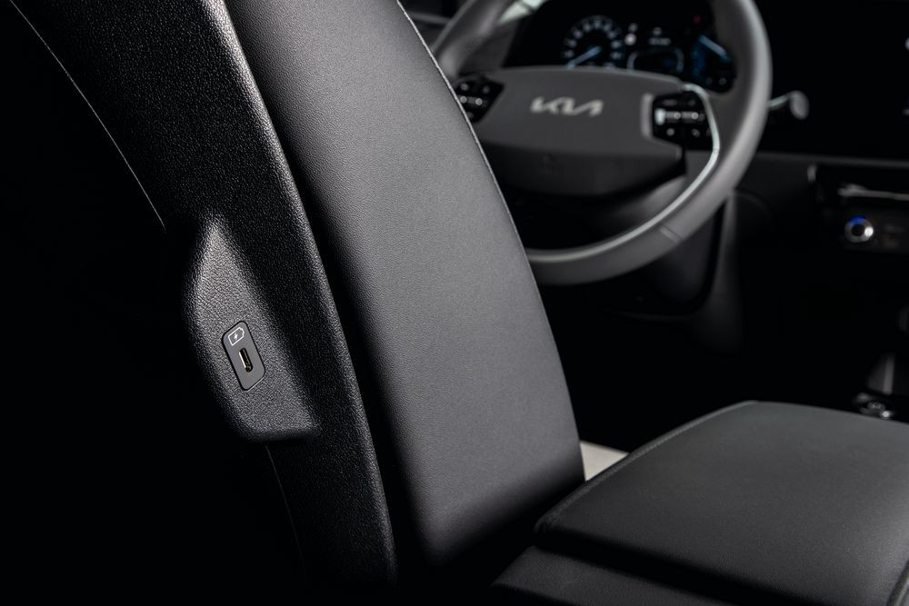 Le Kia Niro Hybride Rechargeable offre une autonomie électrique de 65 km