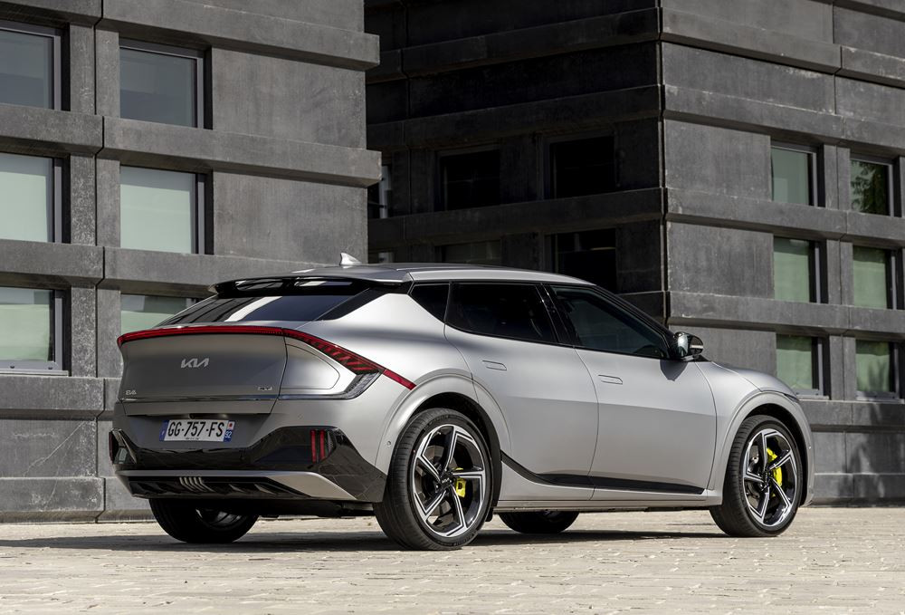 Kia EV6 GT : un crossover Grand Tourisme électrique hautes performances
