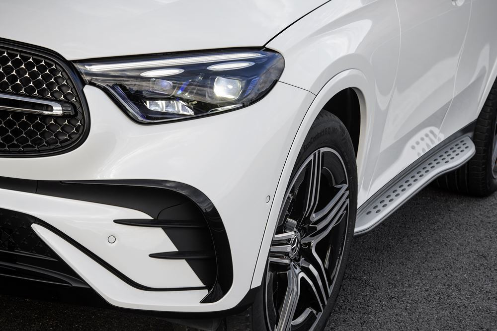 Le Mercedes-Benz GLC est à l'aise sur tous les terrains