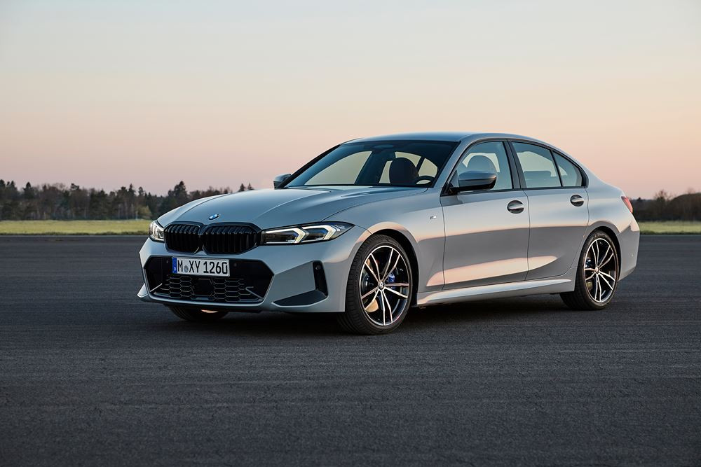 La BMW Série 3 Berline restylée se modernise dans la continuité de ses devancières