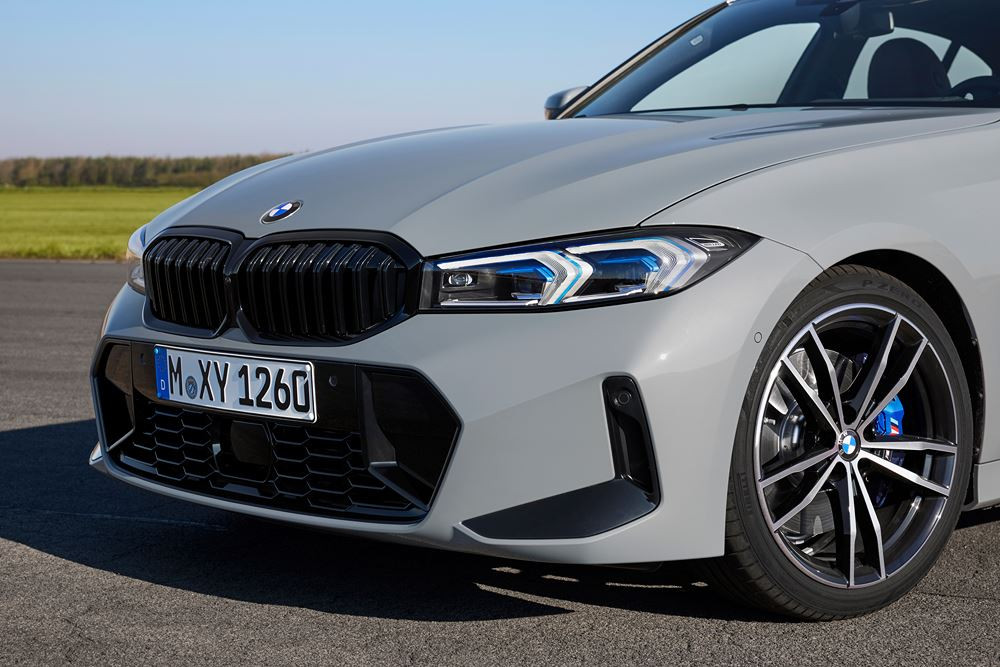 La BMW Série 3 Berline restylée se modernise dans la continuité de ses devancières