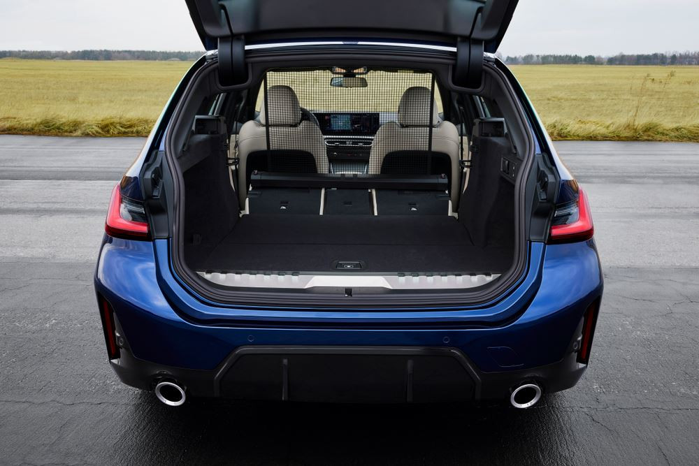 La BMW Série 3 Touring restylée affiche un design très légèrement revu