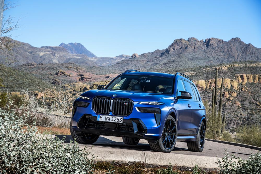 Le SAV de luxe BMW X7 affiche un design avant au caractère affirmé