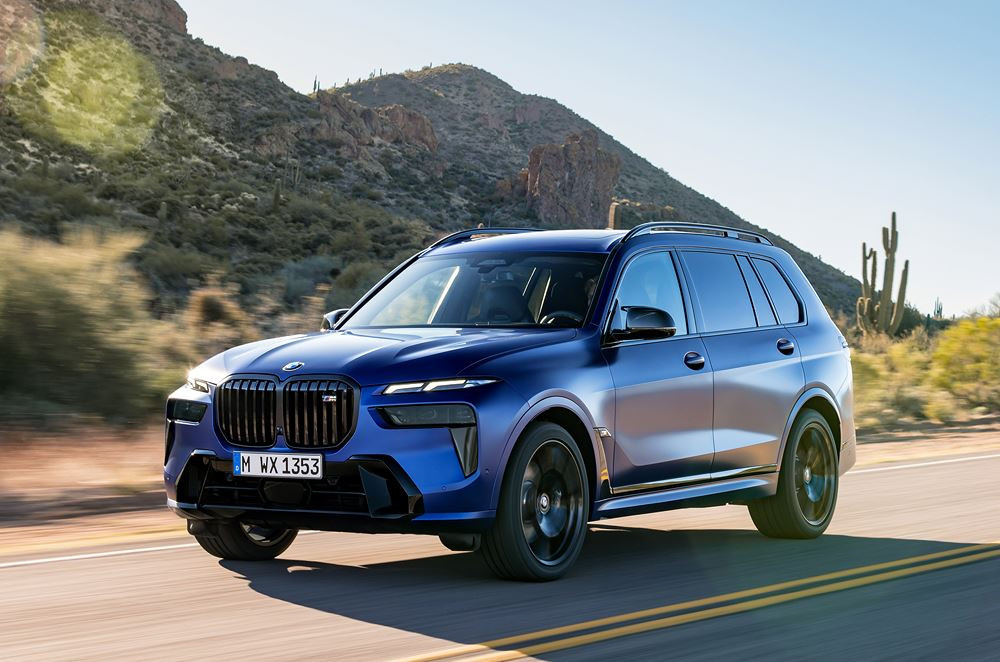 Le SAV de luxe BMW X7 affiche un design avant au caractère affirmé
