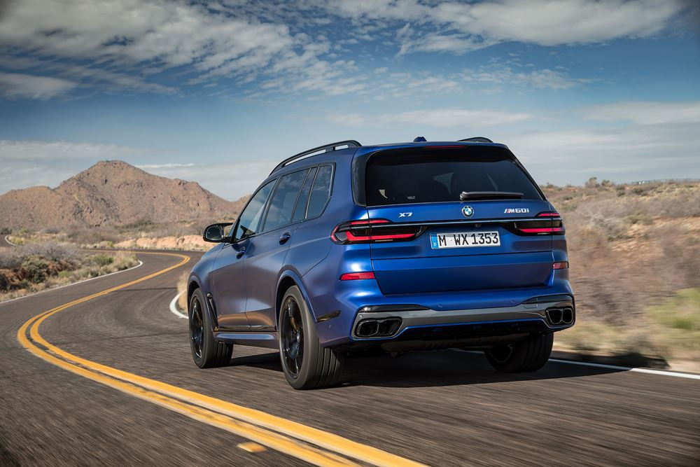 Le SAV de luxe BMW X7 affiche un design avant au caractère affirmé