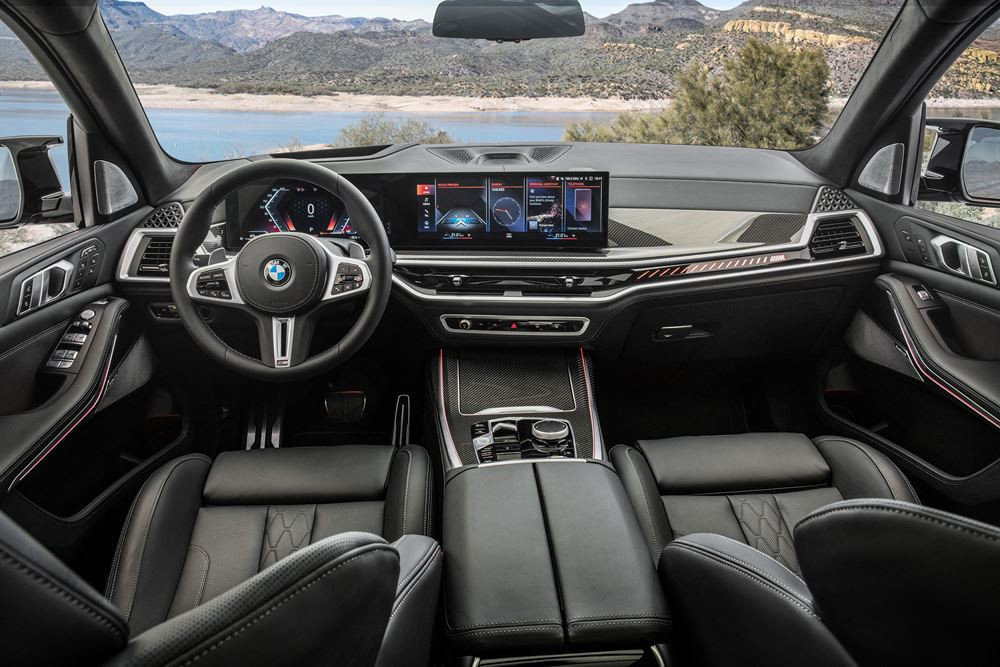 Le SAV de luxe BMW X7 affiche un design avant au caractère affirmé