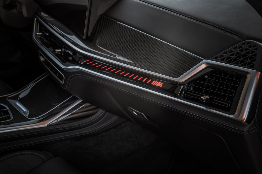 Le SAV de luxe BMW X7 affiche un design avant au caractère affirmé