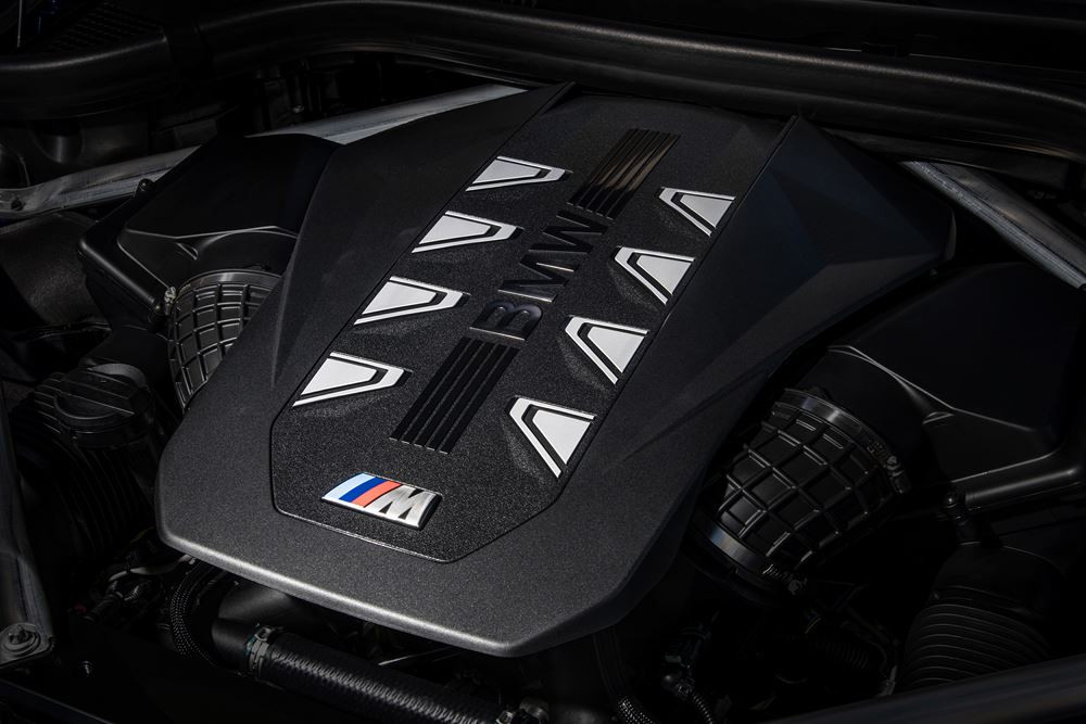 Le SAV de luxe BMW X7 affiche un design avant au caractère affirmé