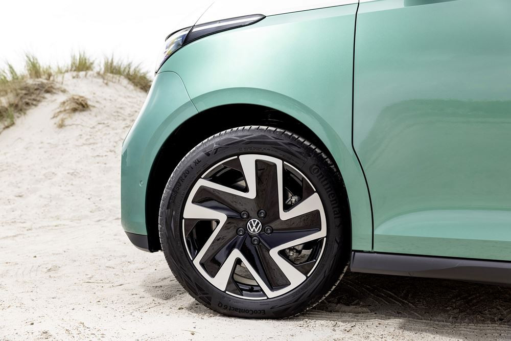 Le Volkswagen ID. Buzz électrique affiche des proportions uniques sans porte à faux avant
