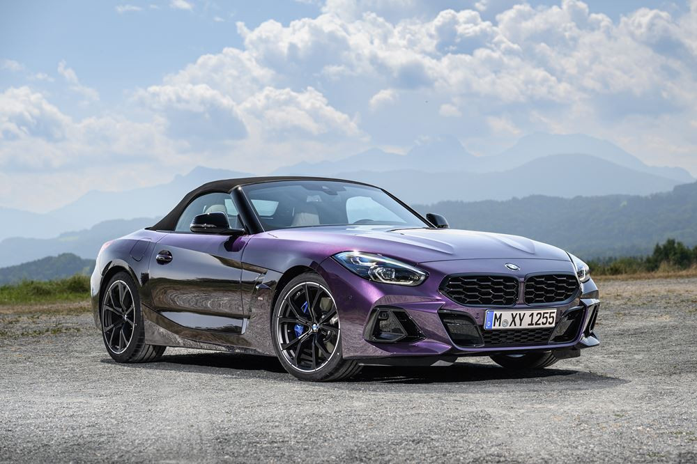 Le roadster deux places à toit ouvert BMW Z4 2023 intègre les éléments du Pack M Sport