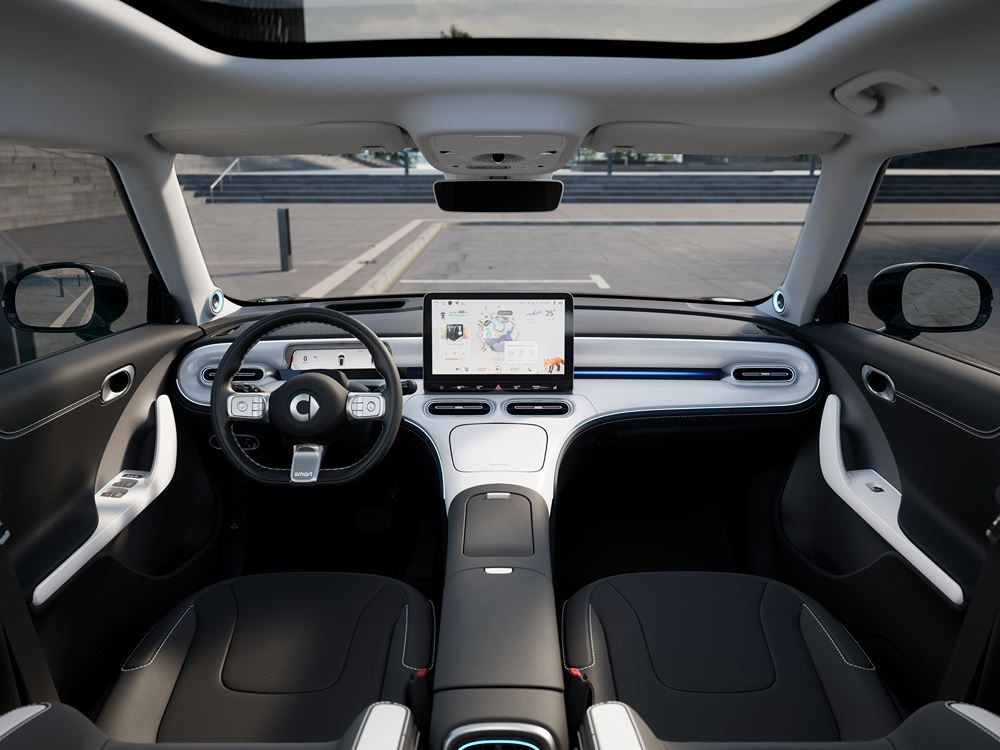 Le SUV urbain cinq places électrique smart #1 affiche des porte-à-faux courts