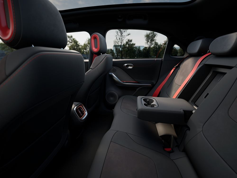 Le SUV urbain cinq places électrique smart #1 Brabus développe 428 ch