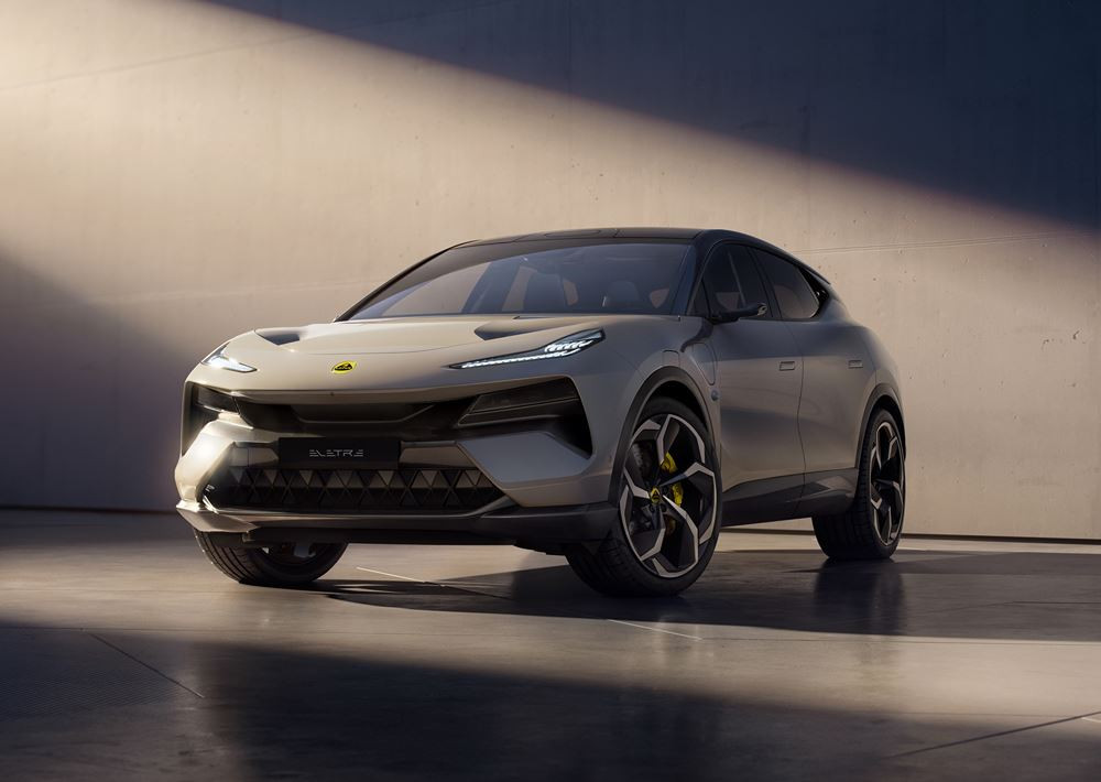 Le grand SUV électrique Lotus Eletre revendique des performances d'hypercar