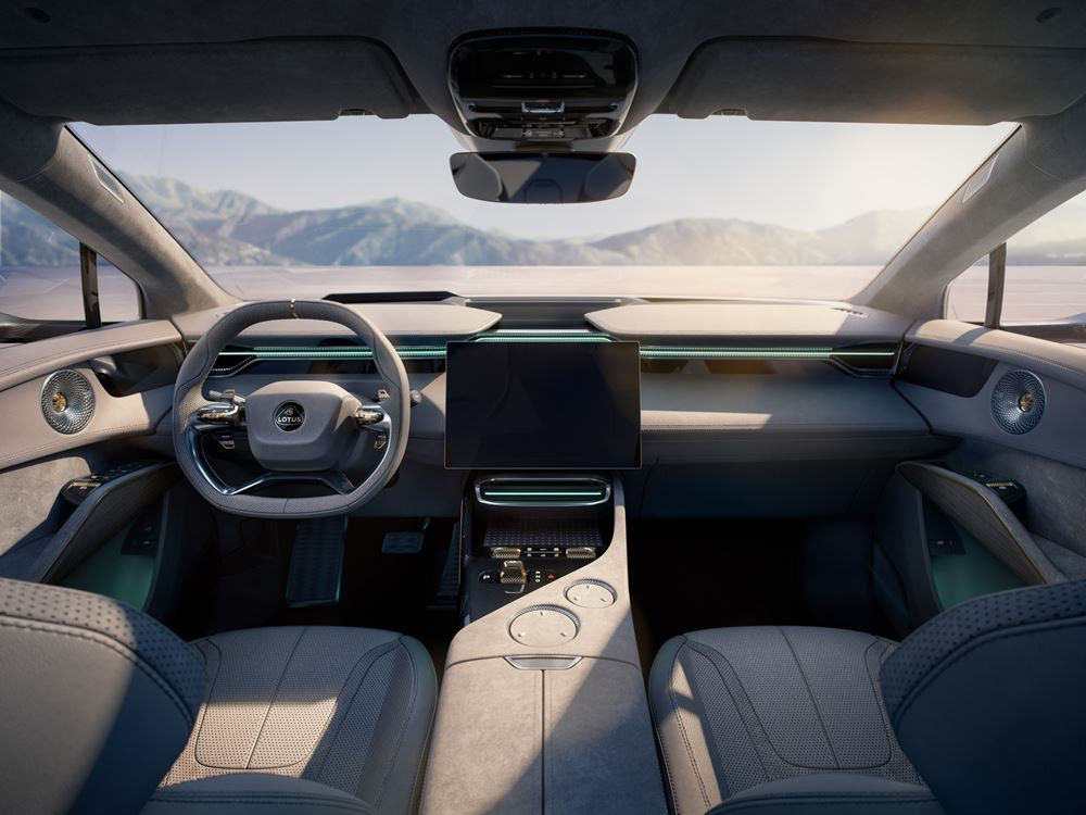 Le grand SUV électrique Lotus Eletre revendique des performances d'hypercar