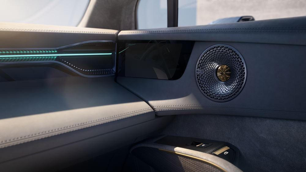 Le grand SUV électrique Lotus Eletre revendique des performances d'hypercar