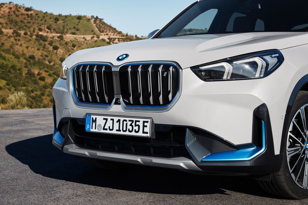 La BMW iX1 électrique affiche une autonomie WLTP voisine de 400 kilomètres
