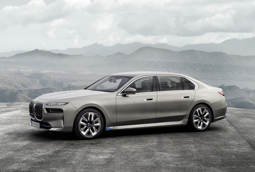 La limousine électrique BMW i7 xDrive60 revendique une autonomie WLTP voisine de 600 km