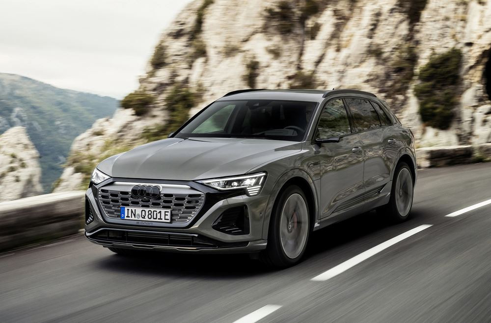 Le SUV Audi Q8 e-tron électrique affiche une autonomie jusqu'à 532 kilomètres