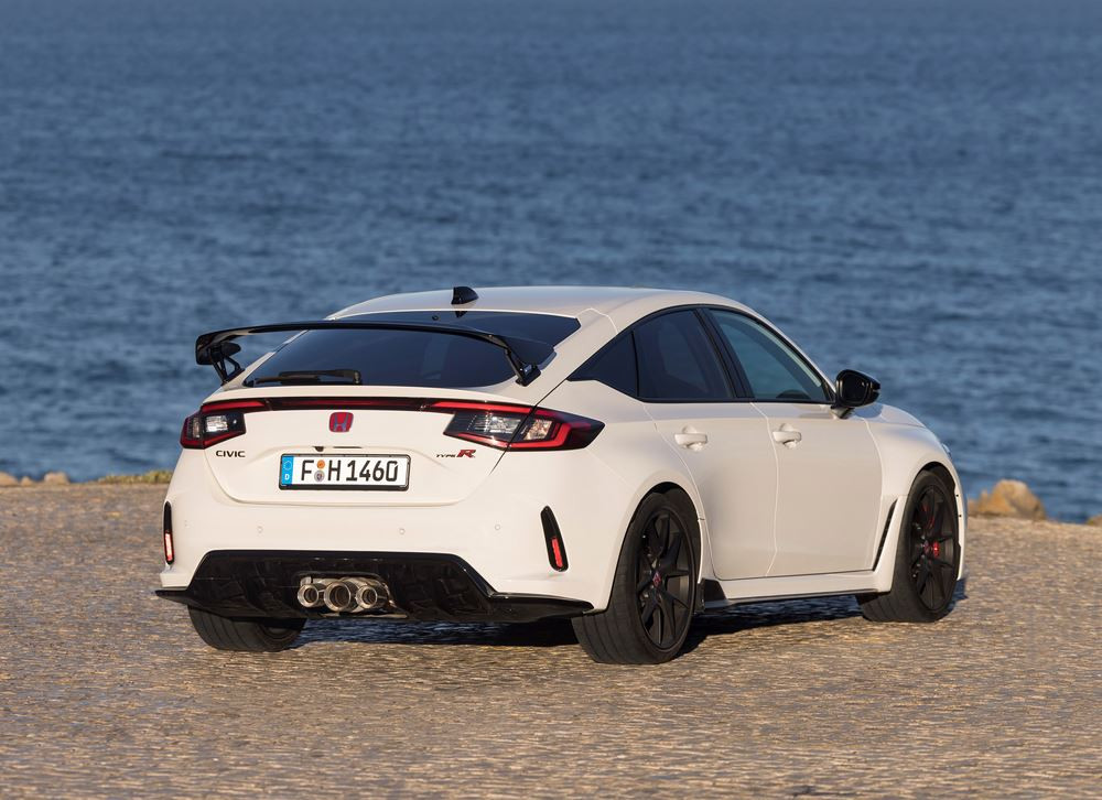 La berline hautes performances Honda Civic Type R offre une expérience de conduite grisante