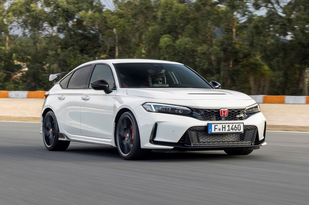 La berline hautes performances Honda Civic Type R offre une expérience de conduite grisante