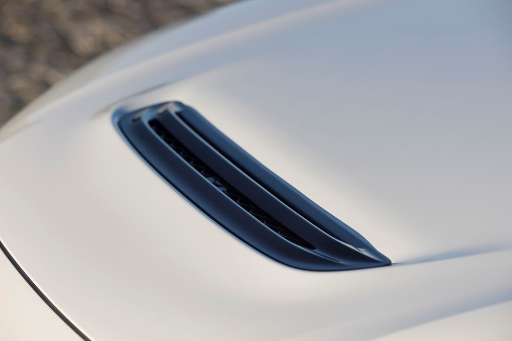 La berline hautes performances Honda Civic Type R offre une expérience de conduite grisante