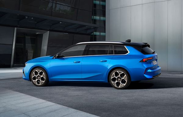 Le break Astra Sports Tourer affiche la philosophie de style affirmé et épuré Opel