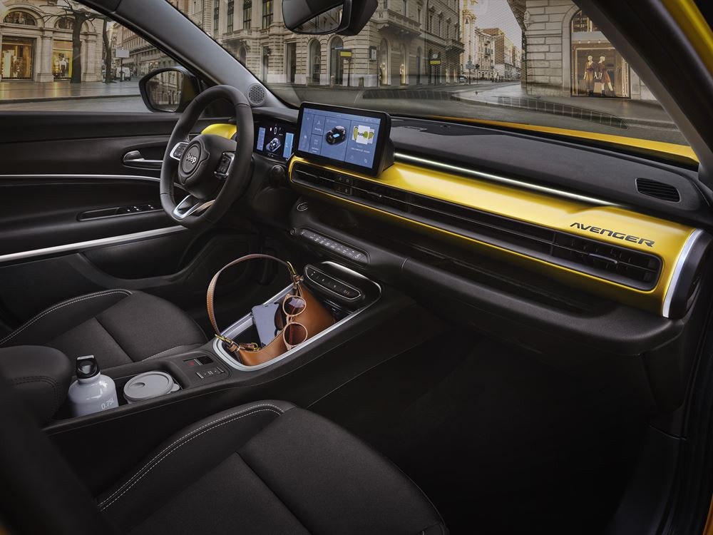 Le SUV urbain électrique Jeep Avenger affiche une autonomie jusqu'à 389-404 kilomètres