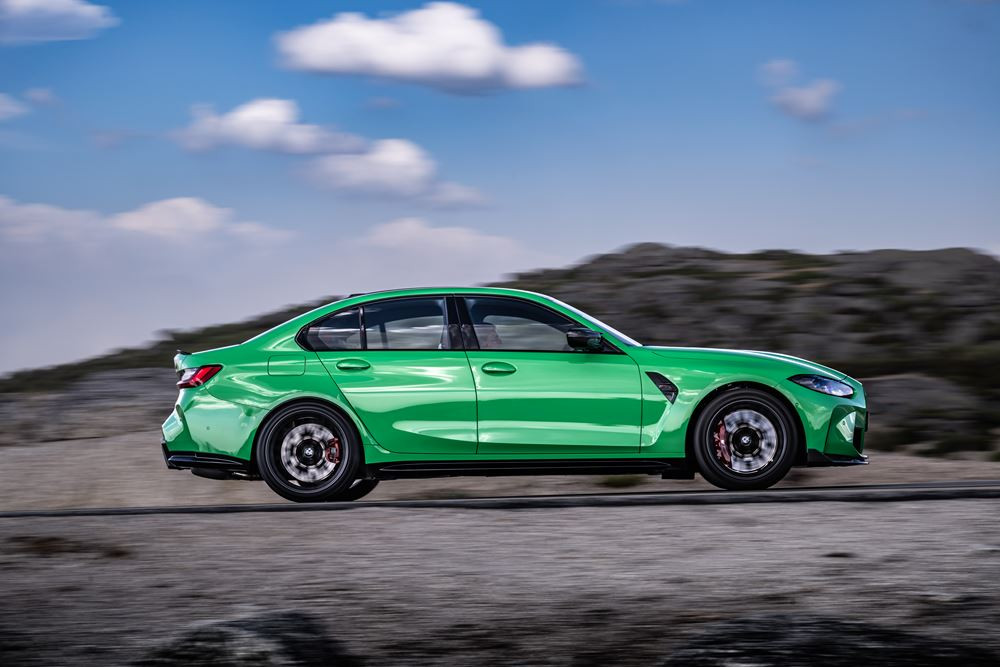 La BMW M3 CS Berline hautes performances procure encore plus d'intensité sur la route