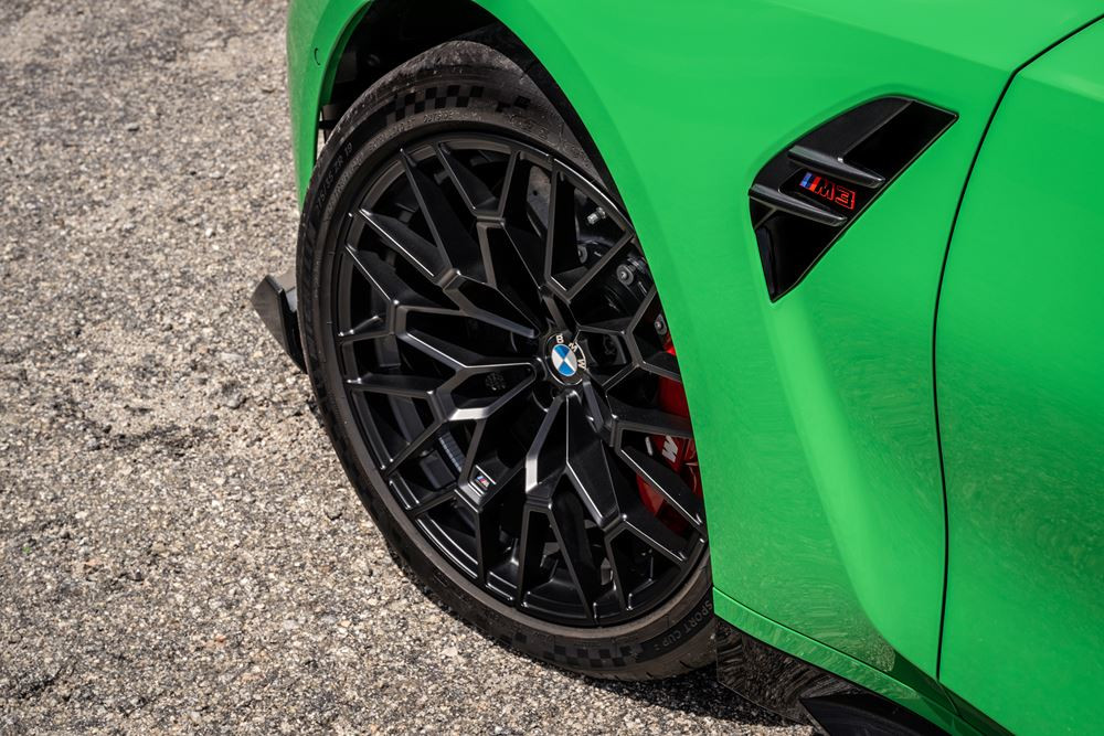 La BMW M3 CS Berline hautes performances procure encore plus d'intensité sur la route