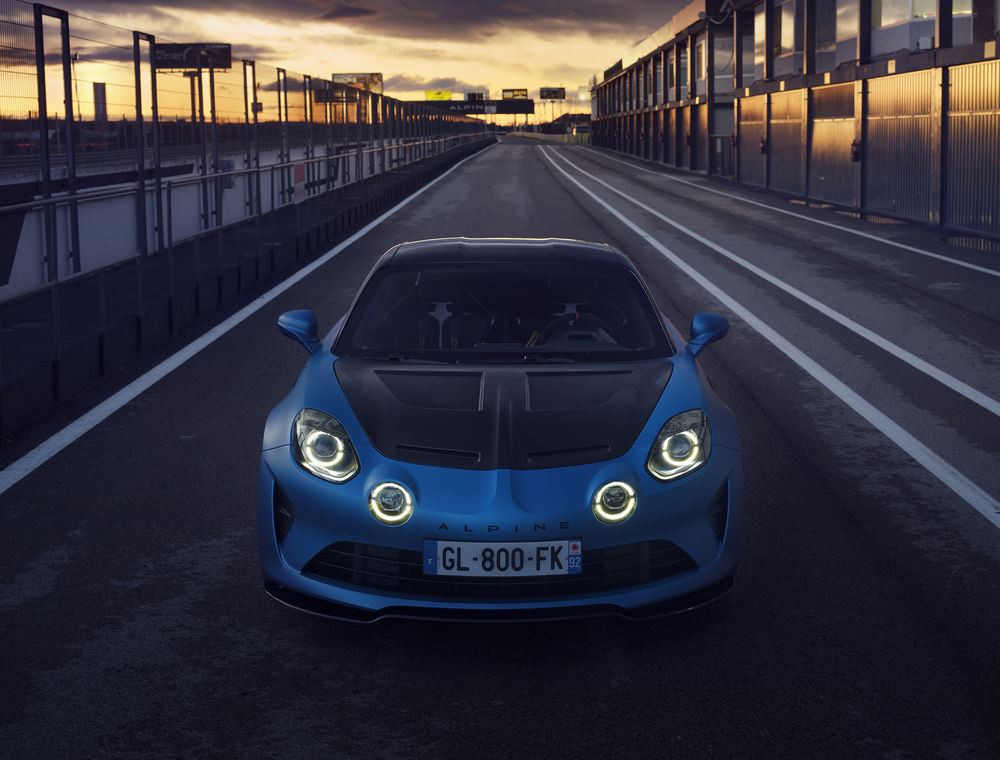 L'Alpine A110 R « radicale » est inspirée par la course automobile