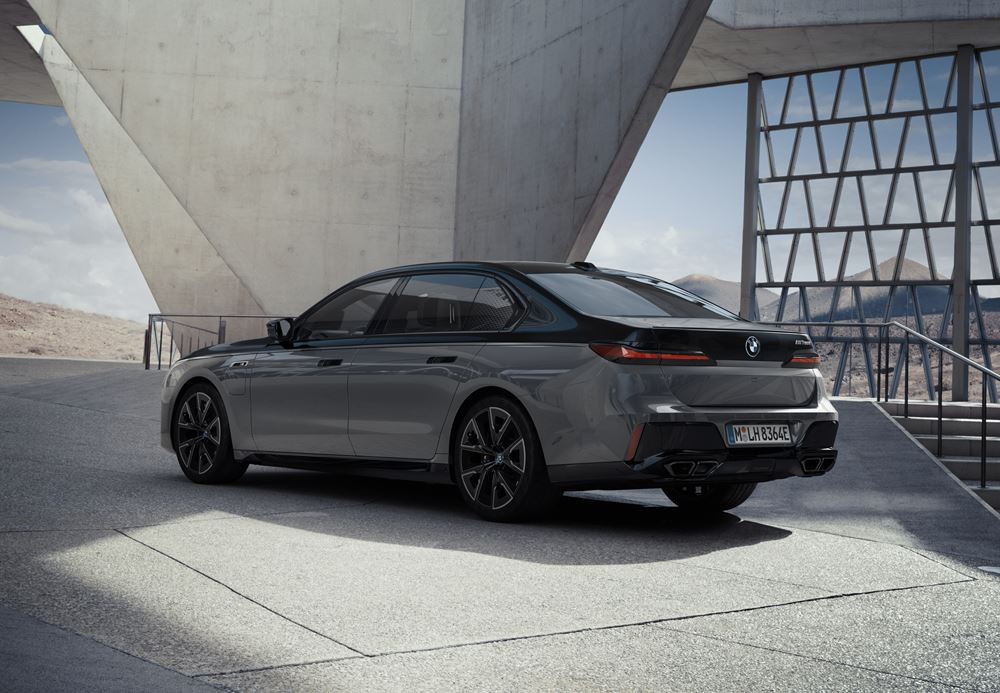 La BMW Série 7 vise un confort élevé sur les longs trajets