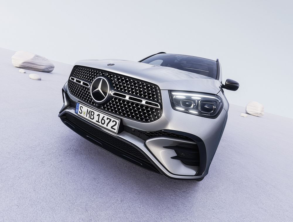 Le grand SUV Mercedes GLE mis à jour en approche