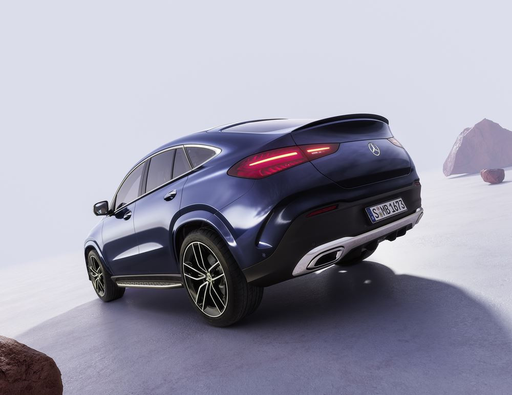 Le grand SUV Mercedes GLE Coupé mis à jour en approche