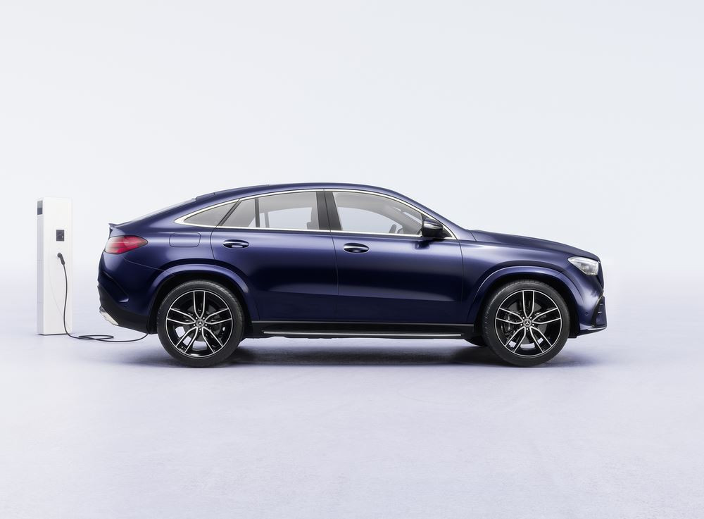 Le grand SUV Mercedes GLE Coupé mis à jour en approche