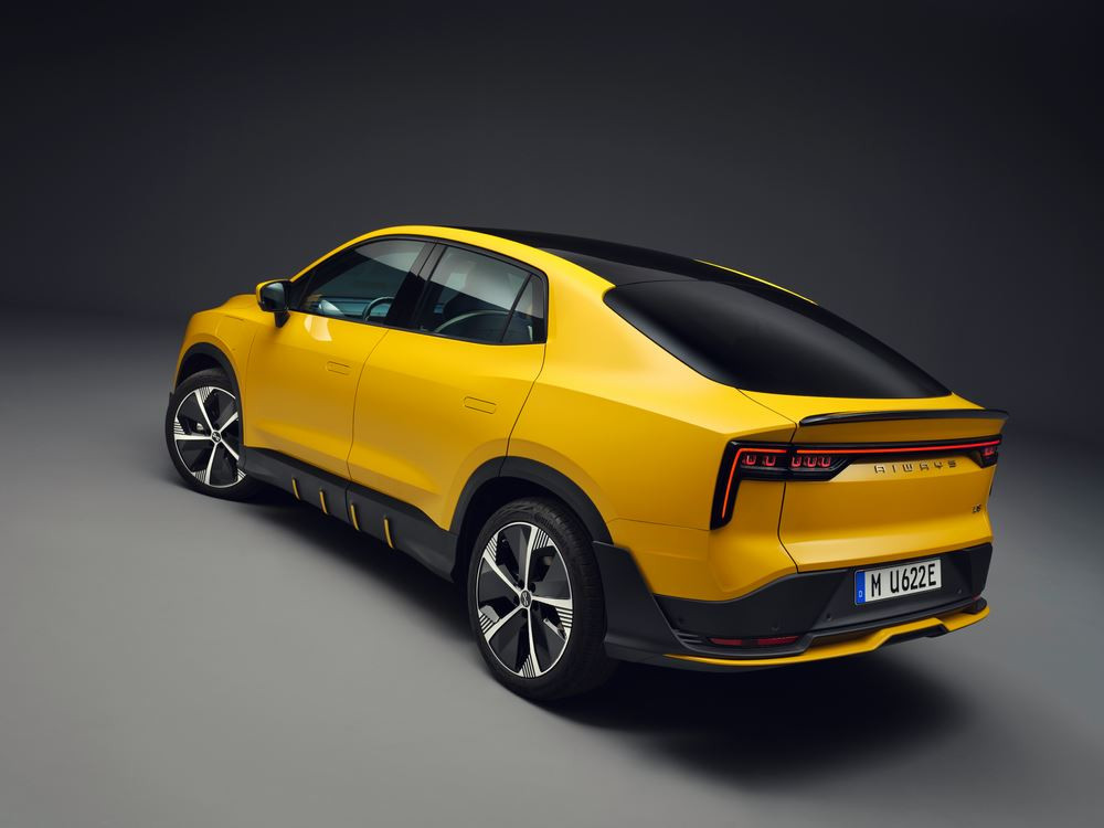 Le coupé SUV électrique à batterie Aiways U6 affiche une allure sportive