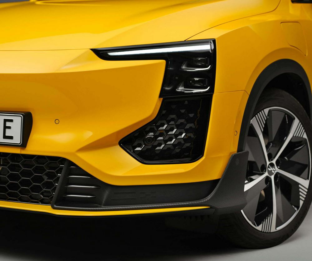 Le coupé SUV électrique à batterie Aiways U6 affiche une allure sportive