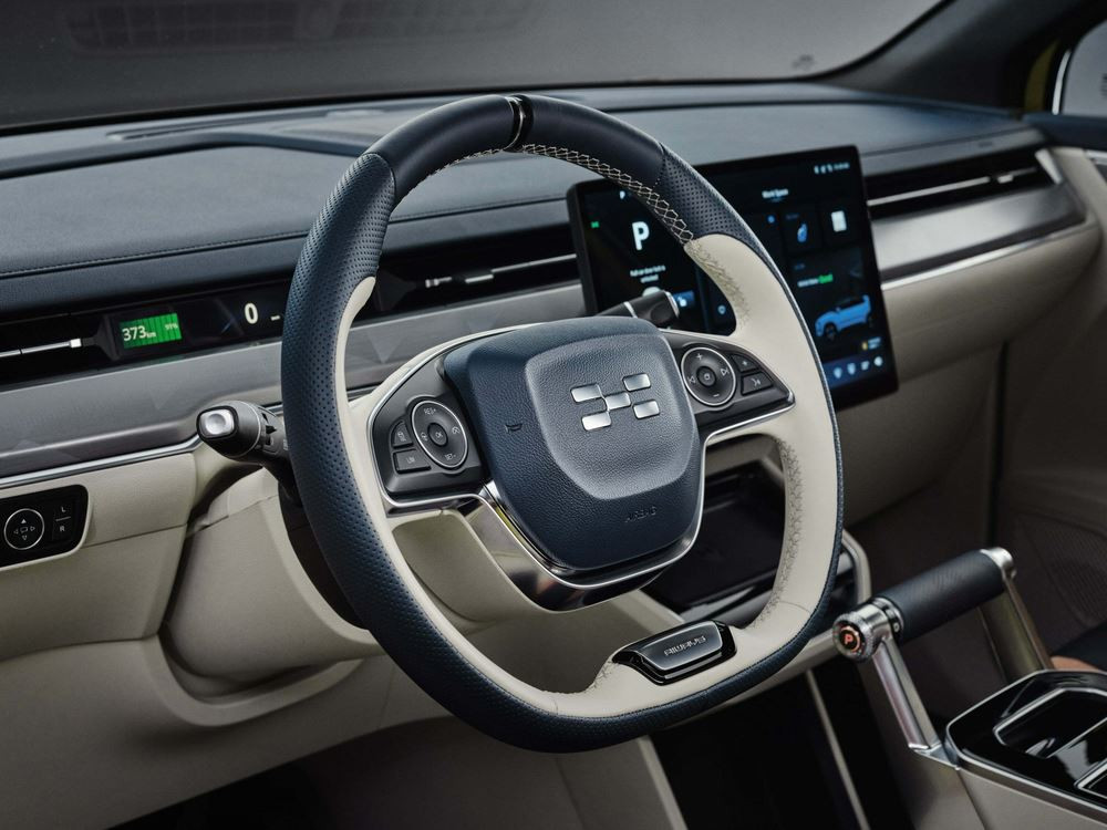 Le coupé SUV électrique à batterie Aiways U6 affiche une allure sportive