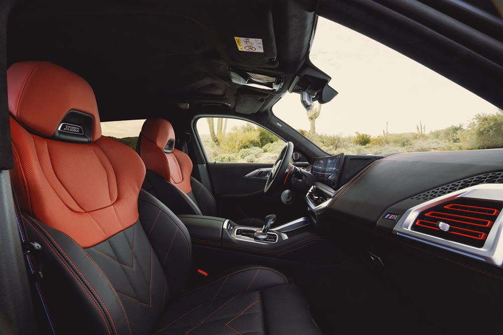 La BMW XM Label Red haute performance électrifiée débite une puissance de 748 ch