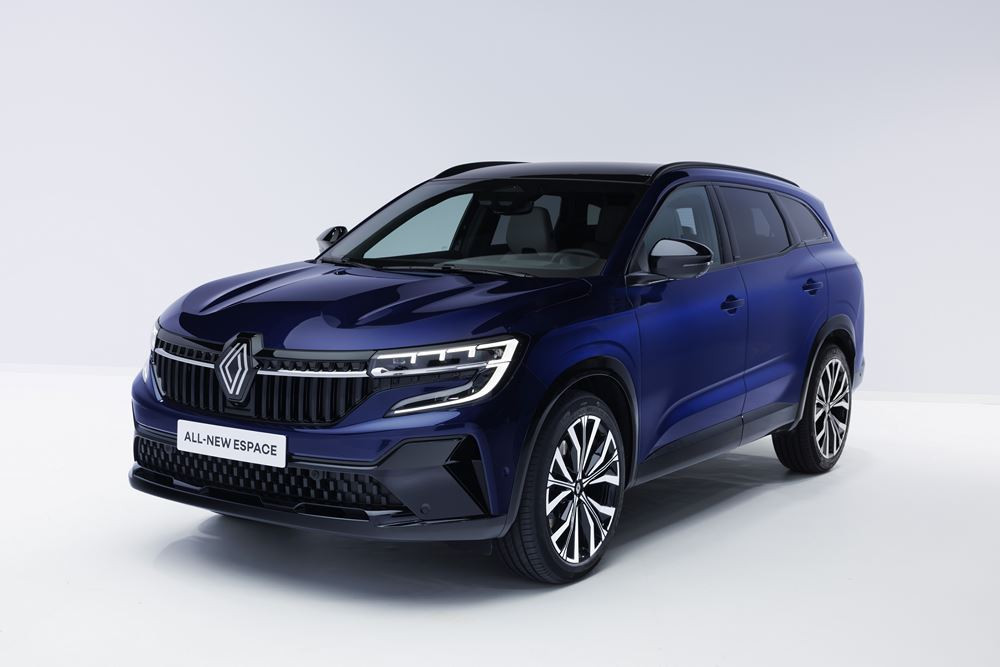 Le Renault Espace prend l'allure d'un SUV sept places à la ligne dynamique