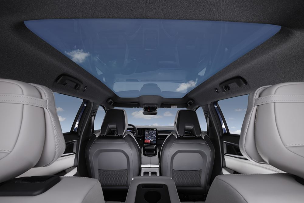 Le Renault Espace prend l'allure d'un SUV sept places à la ligne dynamique
