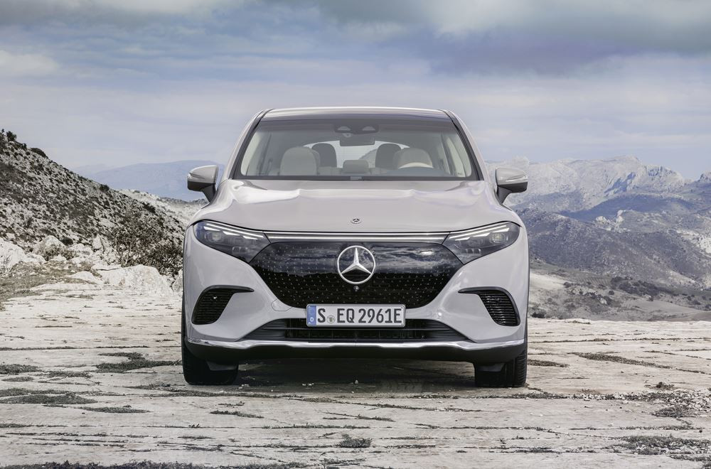 Mercedes EQS SUV: une limousine de luxe électrique surélevée pour un maximum de sept passagers