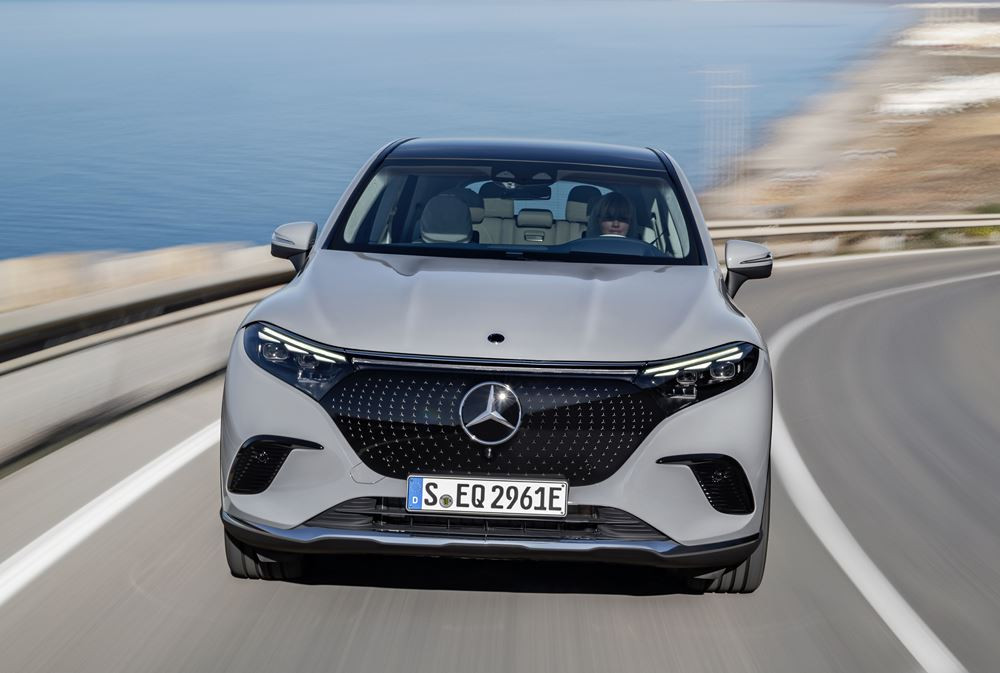 Mercedes EQS SUV: une limousine de luxe électrique surélevée pour un maximum de sept passagers