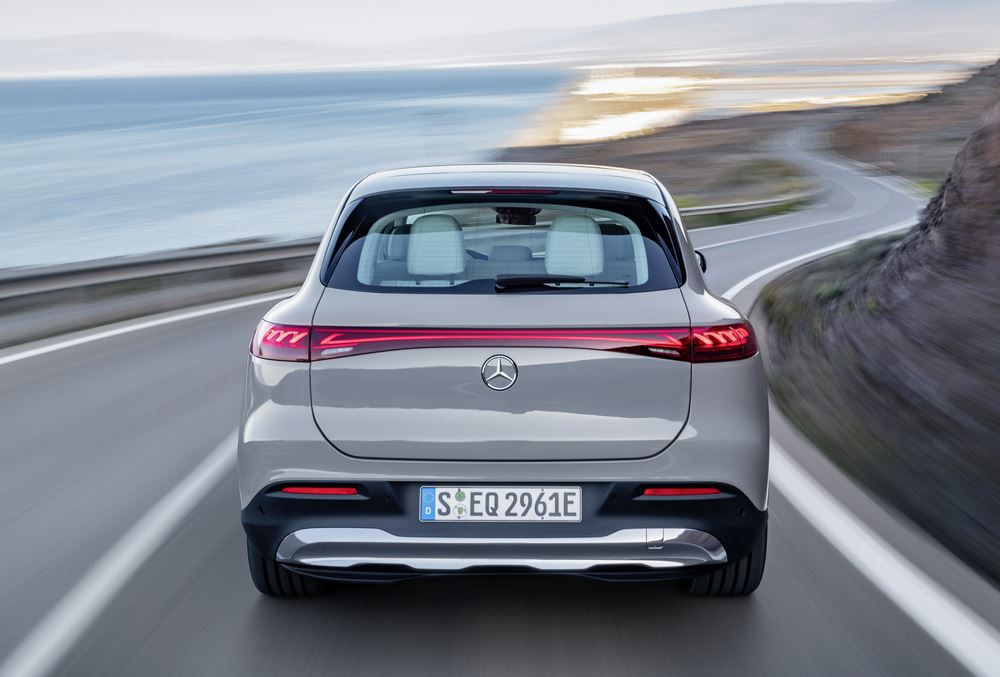 Mercedes EQS SUV: une limousine de luxe électrique surélevée pour un maximum de sept passagers
