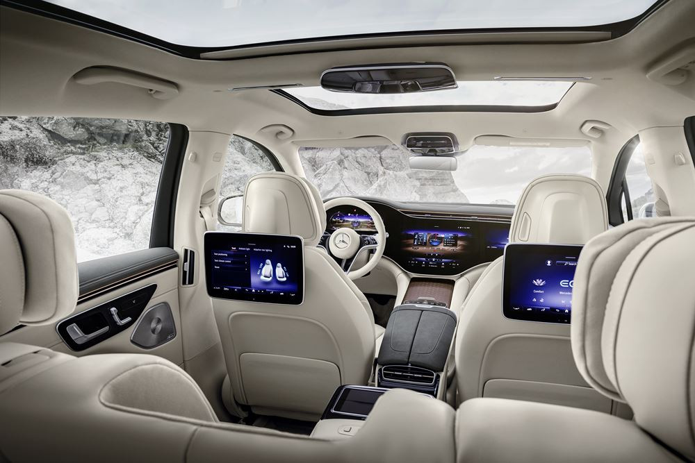 Mercedes EQS SUV: une limousine de luxe électrique surélevée pour un maximum de sept passagers